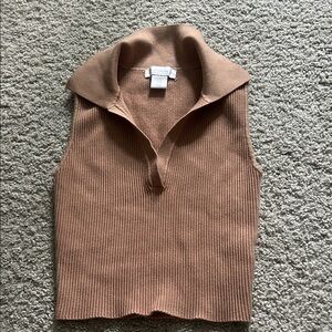 House of Harlow 1960 Tan Contour Material Top Revolve